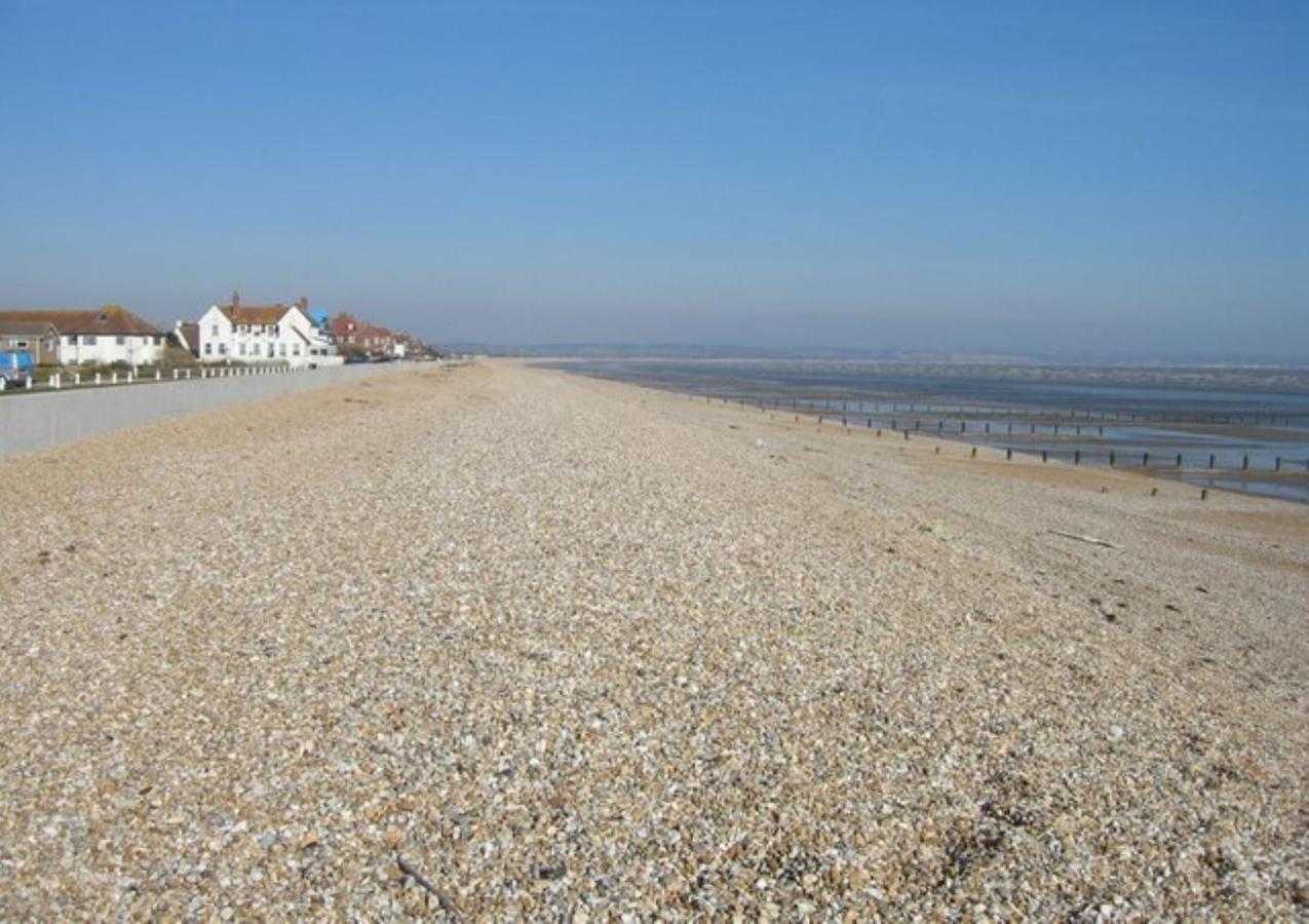 Beautiful Spacious Holiday Home - Romney Sands New Romney Exterior photo