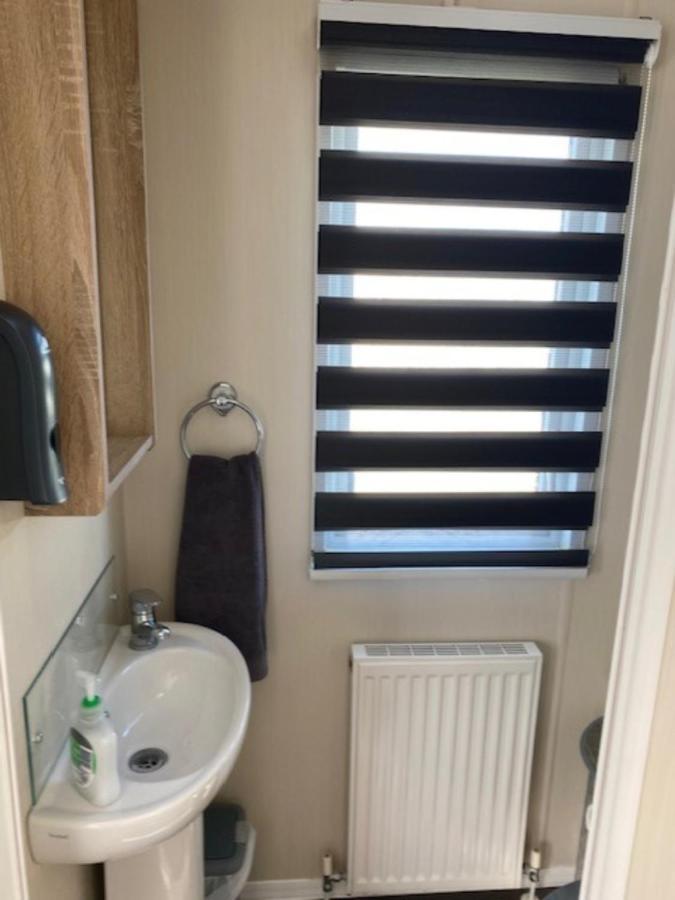 Beautiful Spacious Holiday Home - Romney Sands New Romney Exterior photo